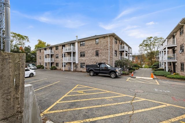 16 Kenmar Dr 138, Billerica, MA 01821