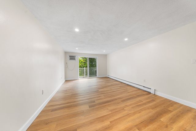 16 Kenmar Dr 138, Billerica, MA 01821