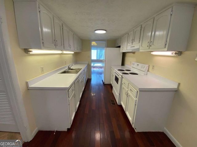 183 Woodstone Drive, Athens, GA 30605