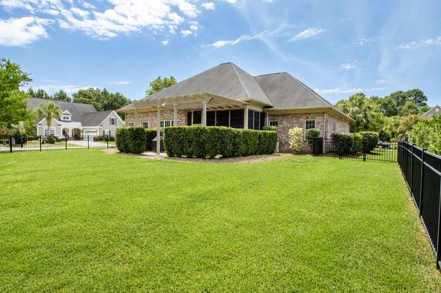 9800 Plumfield Ct., Myrtle Beach, SC 29579