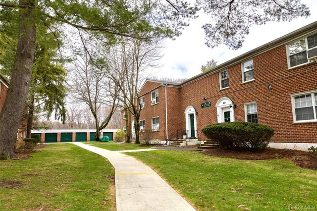 15 Fieldstone Drive 143, Hartsdale, NY 10530