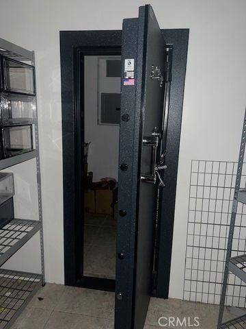 3825 Fountain Avenue, Los Angeles, CA 90029