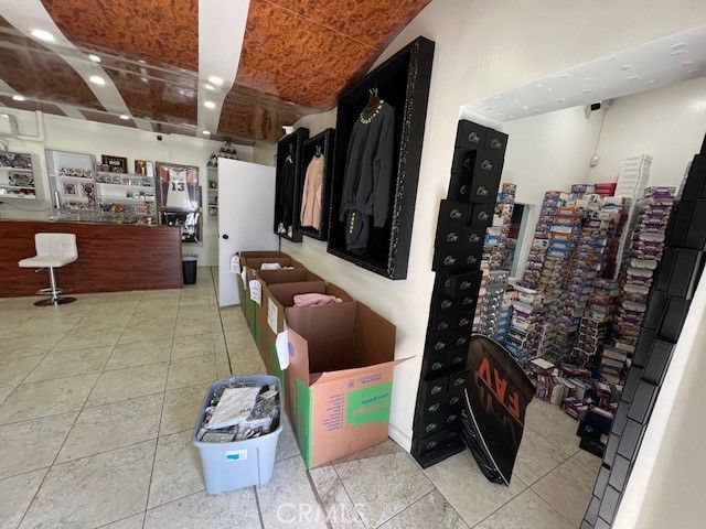 3825 Fountain Avenue, Los Angeles, CA 90029