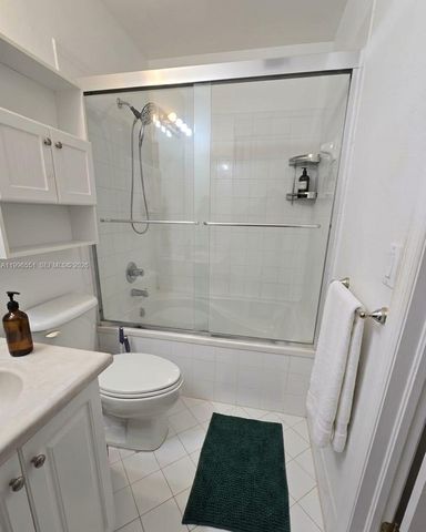 8956 W Flagler St 206, Miami, FL 33174