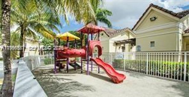 8956 W Flagler St 206, Miami, FL 33174