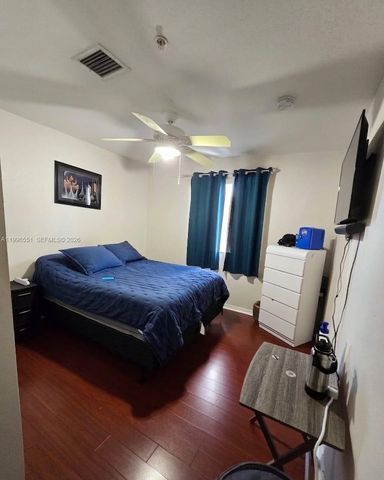 8956 W Flagler St 206, Miami, FL 33174