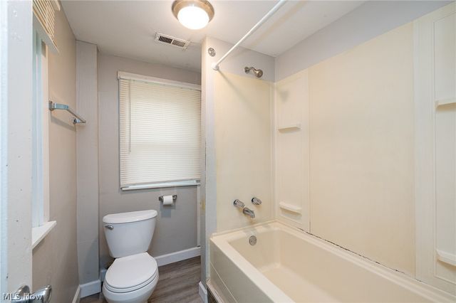 796 Lindsay Avenue, Akron, OH 44306