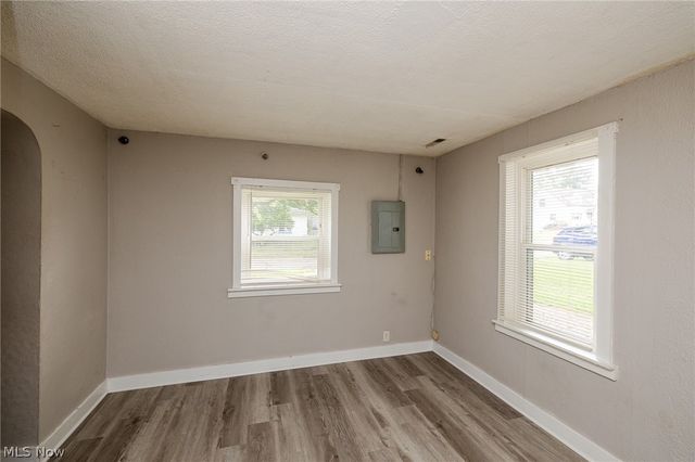 796 Lindsay Avenue, Akron, OH 44306
