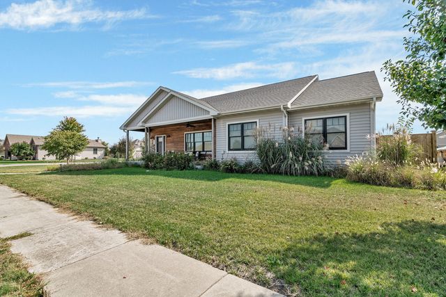 801 W Daisy Place, Coal City, IL 60416