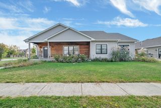 801 W Daisy Place, Coal City, IL 60416