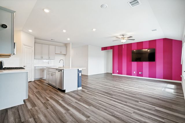 5573 Cypress Willow Bend, Fort Worth, TX 76126