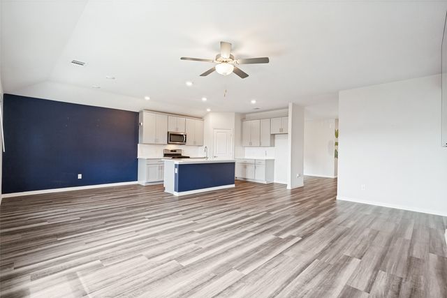 5573 Cypress Willow Bend, Fort Worth, TX 76126