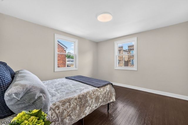 1380 Hamilton St, Elizabeth City, NJ 07208