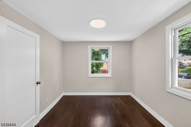 1380 Hamilton St, Elizabeth City, NJ 07208