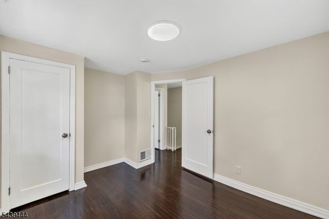 1380 Hamilton St, Elizabeth City, NJ 07208