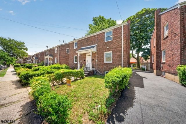 1380 Hamilton St, Elizabeth City, NJ 07208