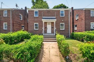 1380 Hamilton St, Elizabeth City, NJ 07208