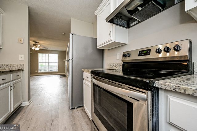 5866 Waggoner Court, Rex, GA 30273