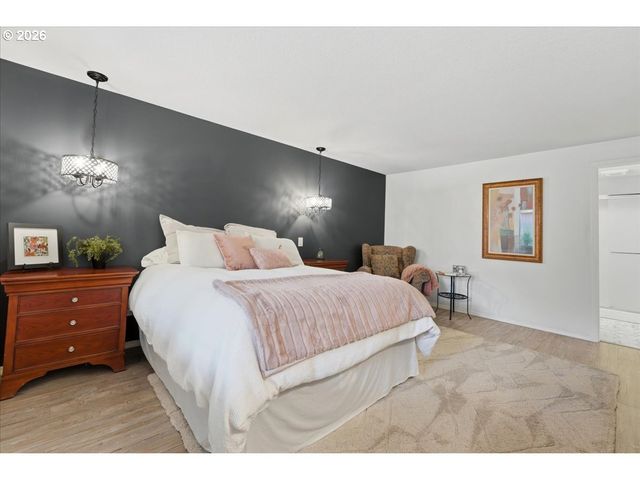 12621 Sw SORREL DOCK Ct, Portland, OR 97223