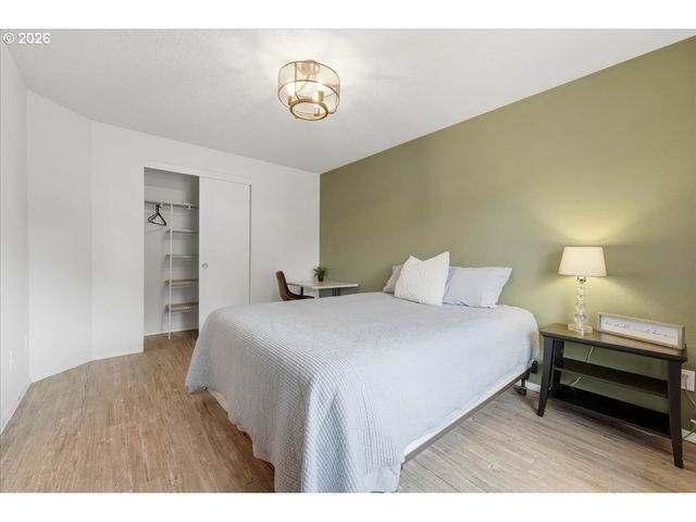 12621 Sw SORREL DOCK Ct, Portland, OR 97223