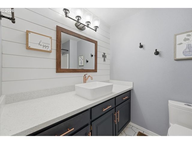 12621 Sw SORREL DOCK Ct, Portland, OR 97223