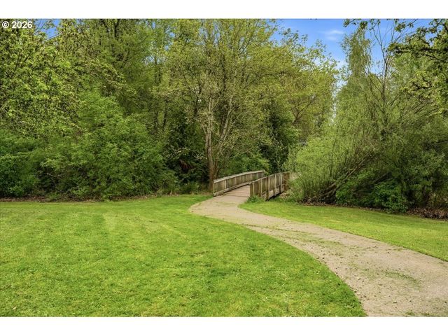 12621 Sw SORREL DOCK Ct, Portland, OR 97223