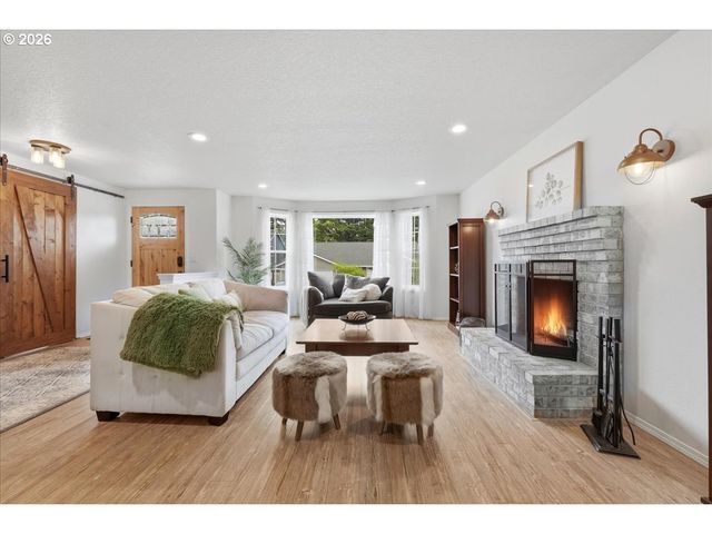 12621 Sw SORREL DOCK Ct, Portland, OR 97223