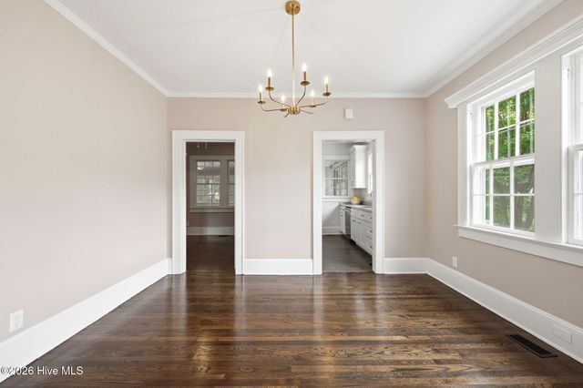 205 E 11th Street, Washington, NC 27889