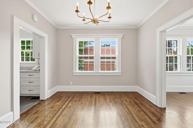 205 E 11th Street, Washington, NC 27889