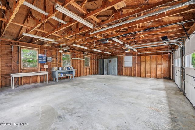 205 E 11th Street, Washington, NC 27889