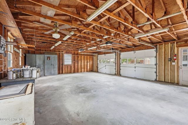 205 E 11th Street, Washington, NC 27889