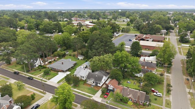 205 E 11th Street, Washington, NC 27889