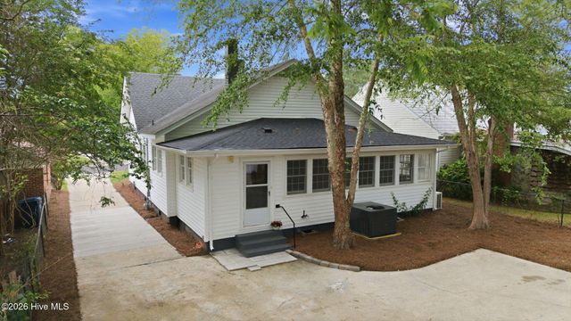 205 E 11th Street, Washington, NC 27889