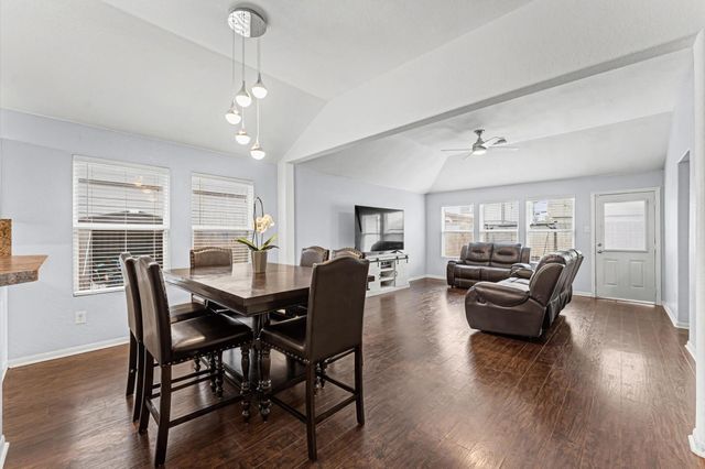 16758 N Blue Jay Drive, Conroe, TX 77385