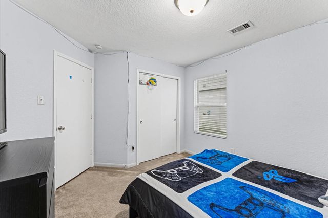 16758 N Blue Jay Drive, Conroe, TX 77385