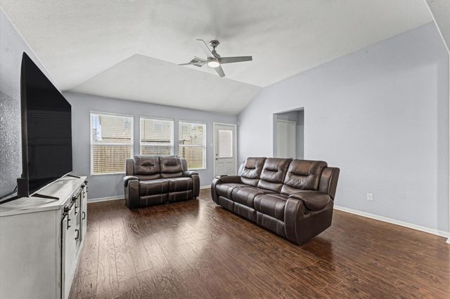 16758 N Blue Jay Drive, Conroe, TX 77385