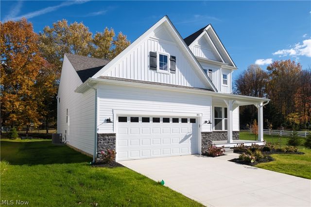3831 Golden Wood Way, Green, OH 44685