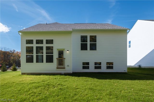 3831 Golden Wood Way, Green, OH 44685