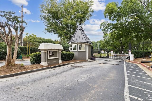 2657 Lenox NE Road 134-2, Atlanta, GA 30324