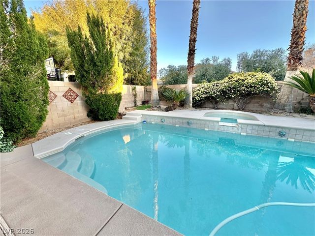 10263 SPLENDOR RIDGE Avenue, Las Vegas, NV 89135