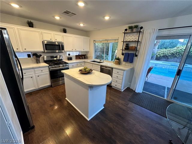 10263 SPLENDOR RIDGE Avenue, Las Vegas, NV 89135