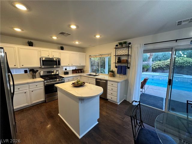 10263 SPLENDOR RIDGE Avenue, Las Vegas, NV 89135