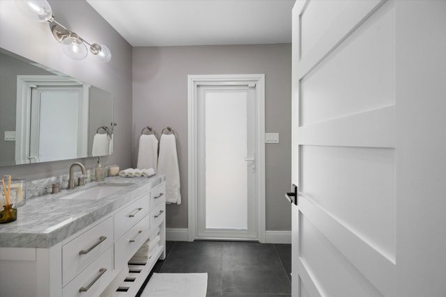 15495 Meadow Wood Drive, Wellington, FL 33414