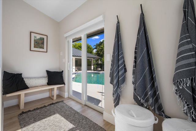 15495 Meadow Wood Drive, Wellington, FL 33414