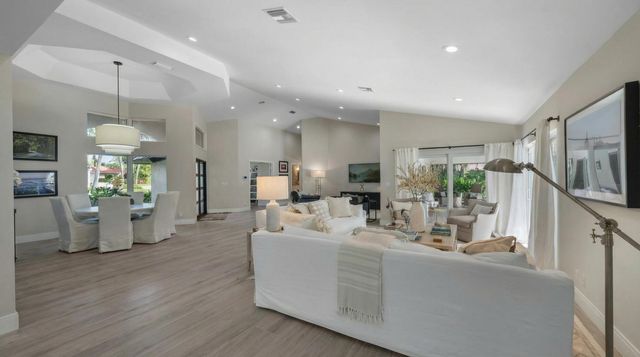 15495 Meadow Wood Drive, Wellington, FL 33414