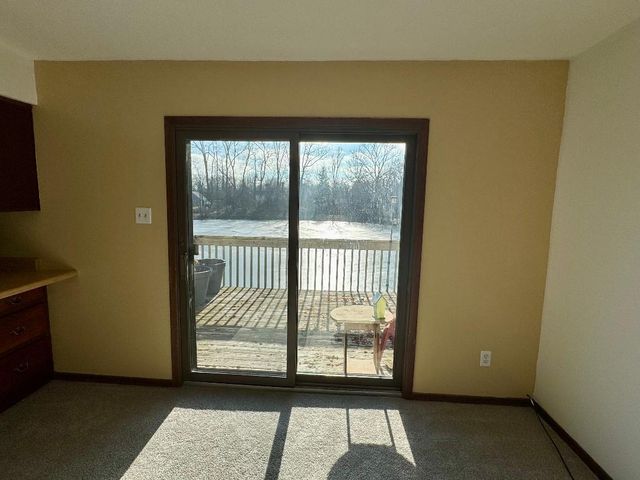 1184 Millpond Road N, Valparaiso, IN 46385