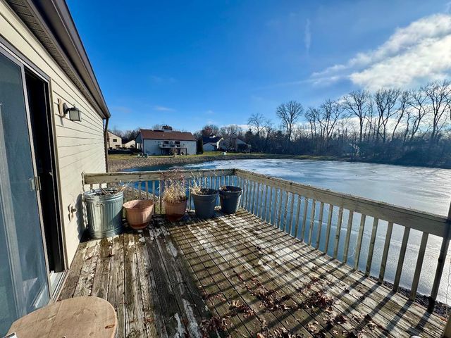 1184 Millpond Road N, Valparaiso, IN 46385