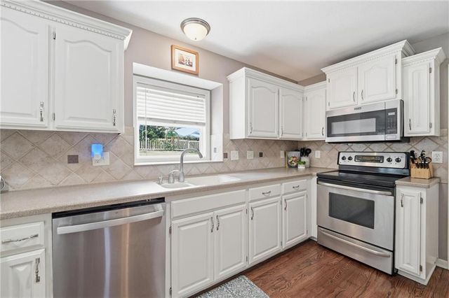 10926 N Holly Street, Kansas City, MO 64155