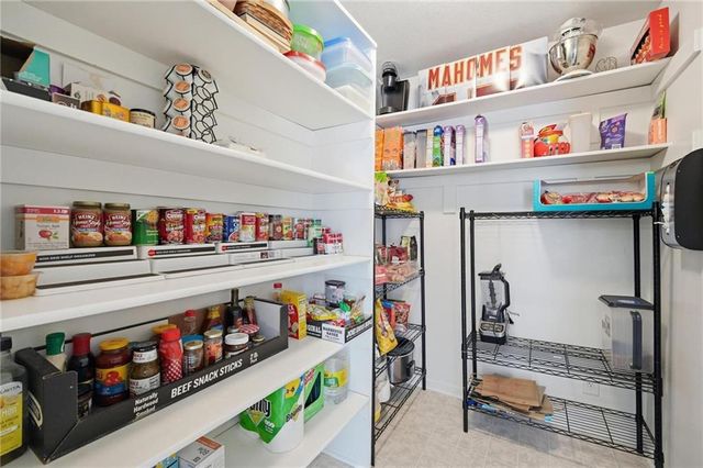 10926 N Holly Street, Kansas City, MO 64155
