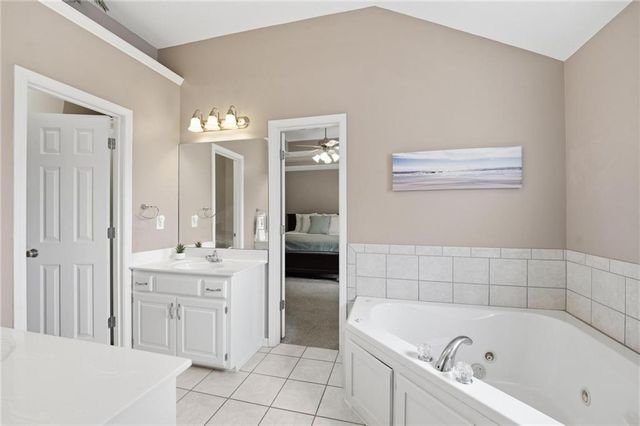 10926 N Holly Street, Kansas City, MO 64155